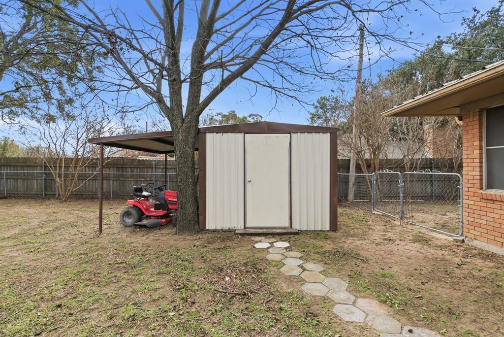 Central Deleon - Residential