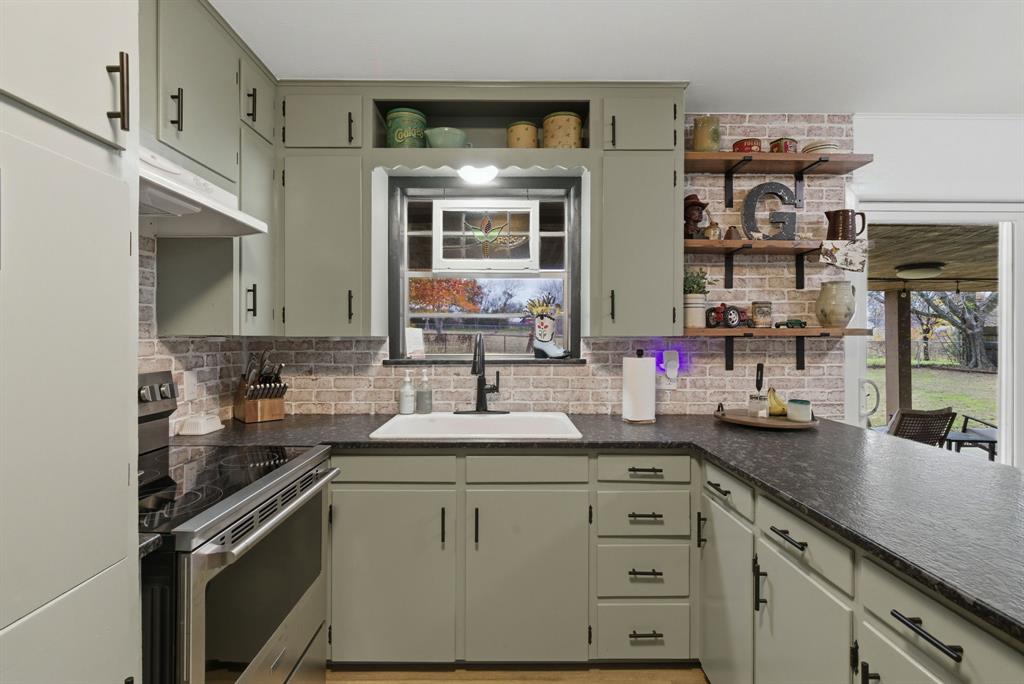 Central Deleon - Residential