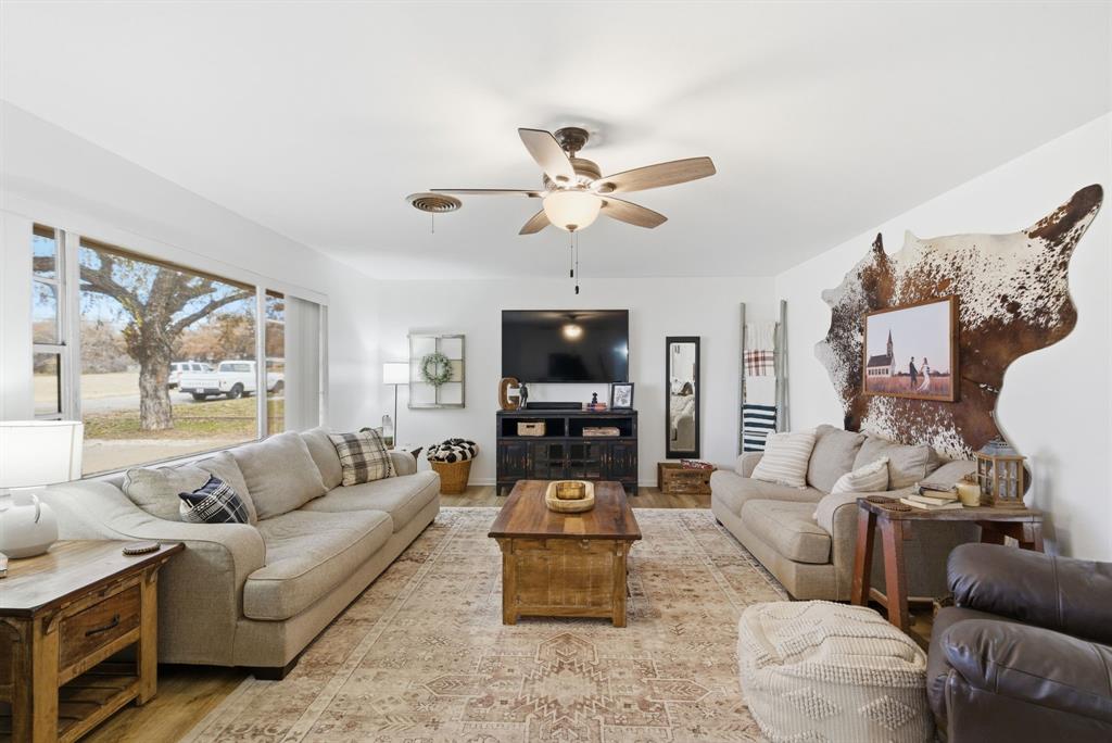 Central Deleon - Residential