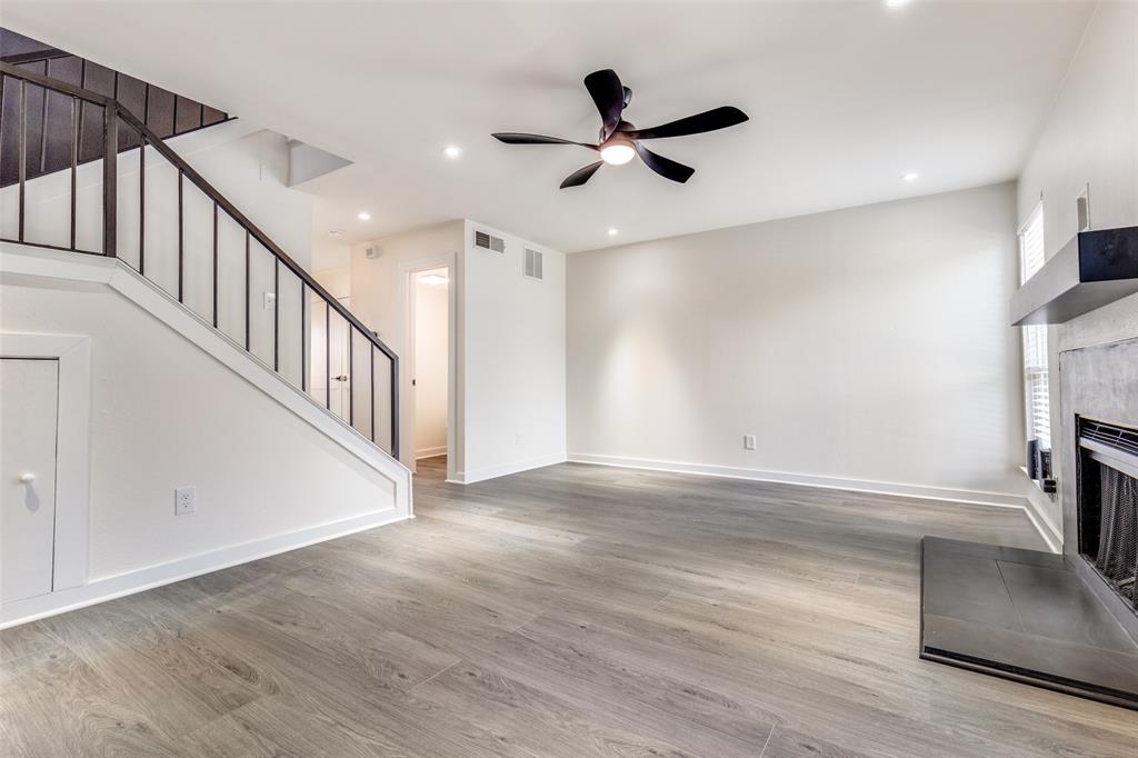 2228 Colony Court