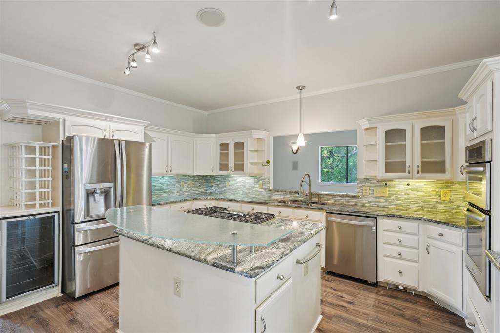 2224 Bluff Court