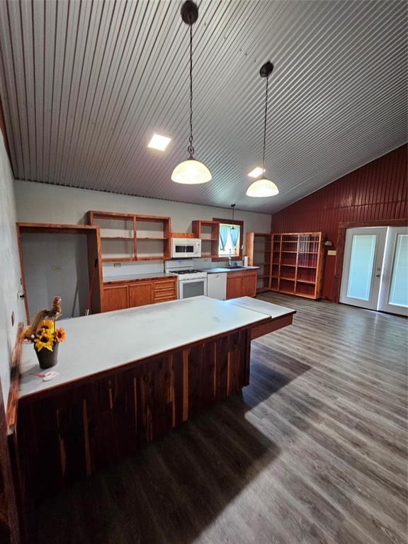 Lake Shadow - Residential