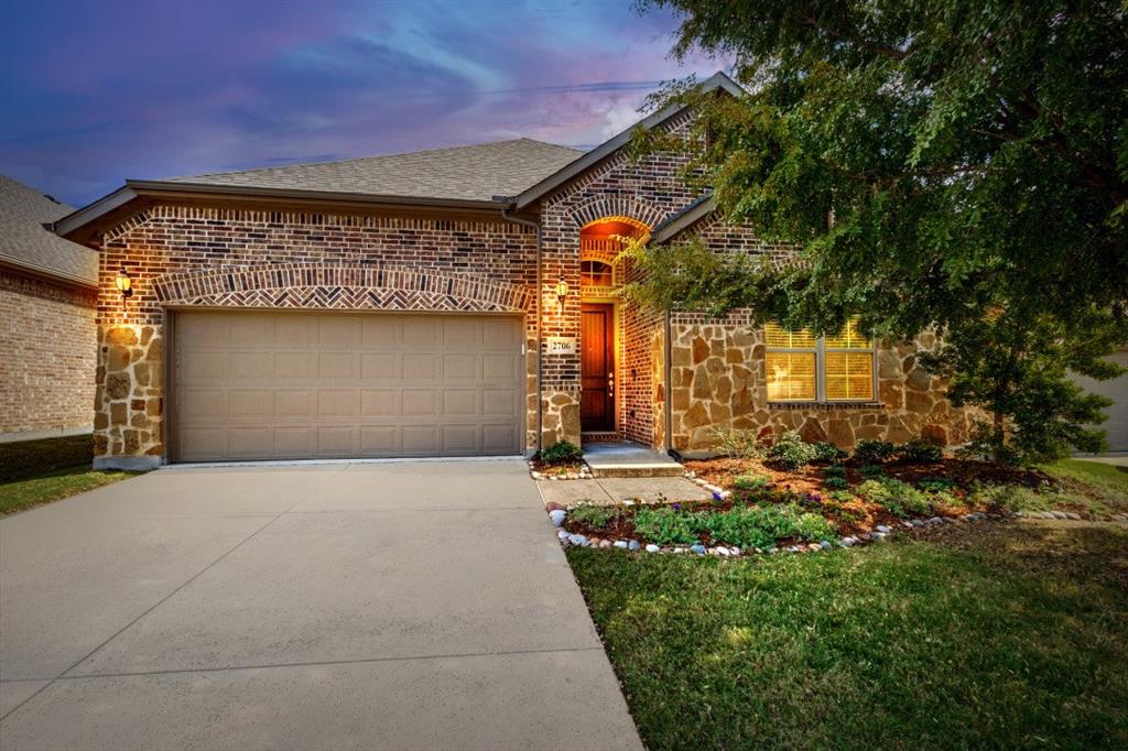 2706 Point Vista Drive