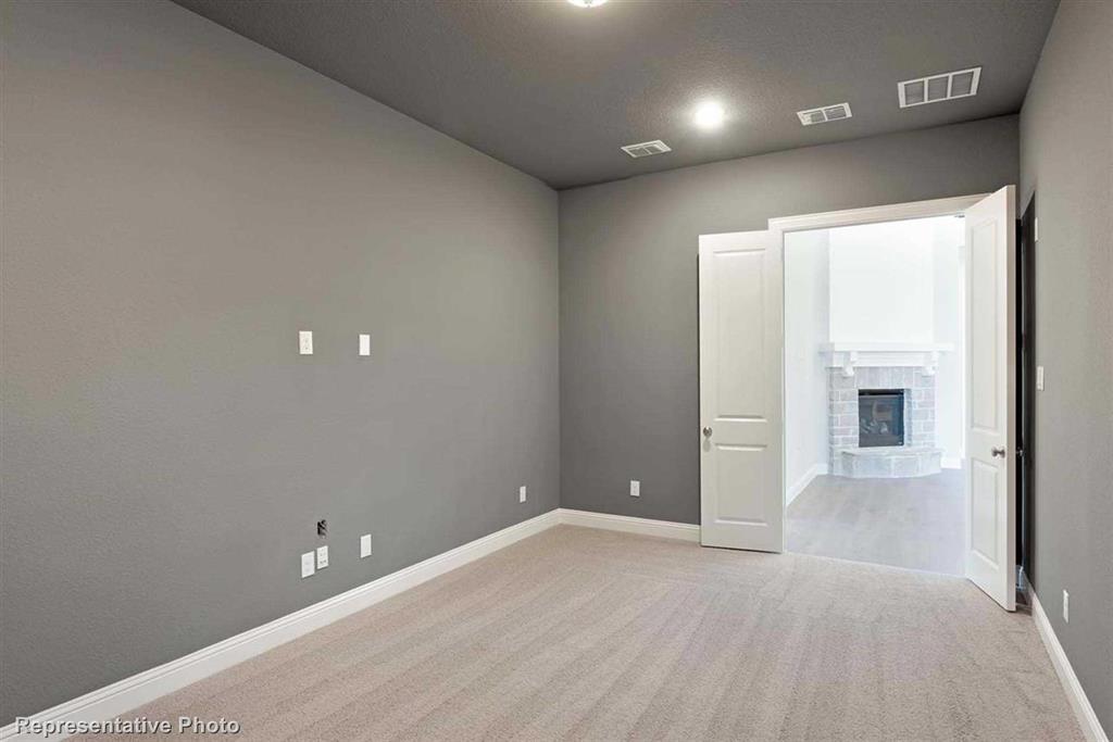 Pecan Square 100's - Residential