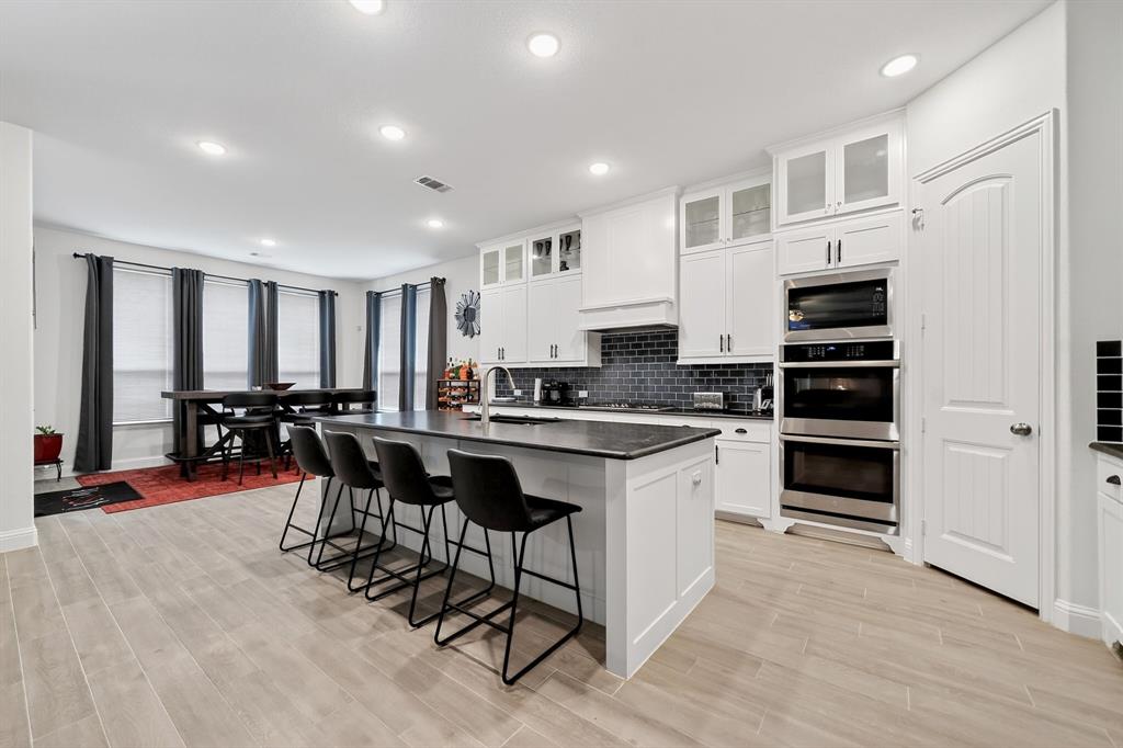 Valencia on the lake - Residential