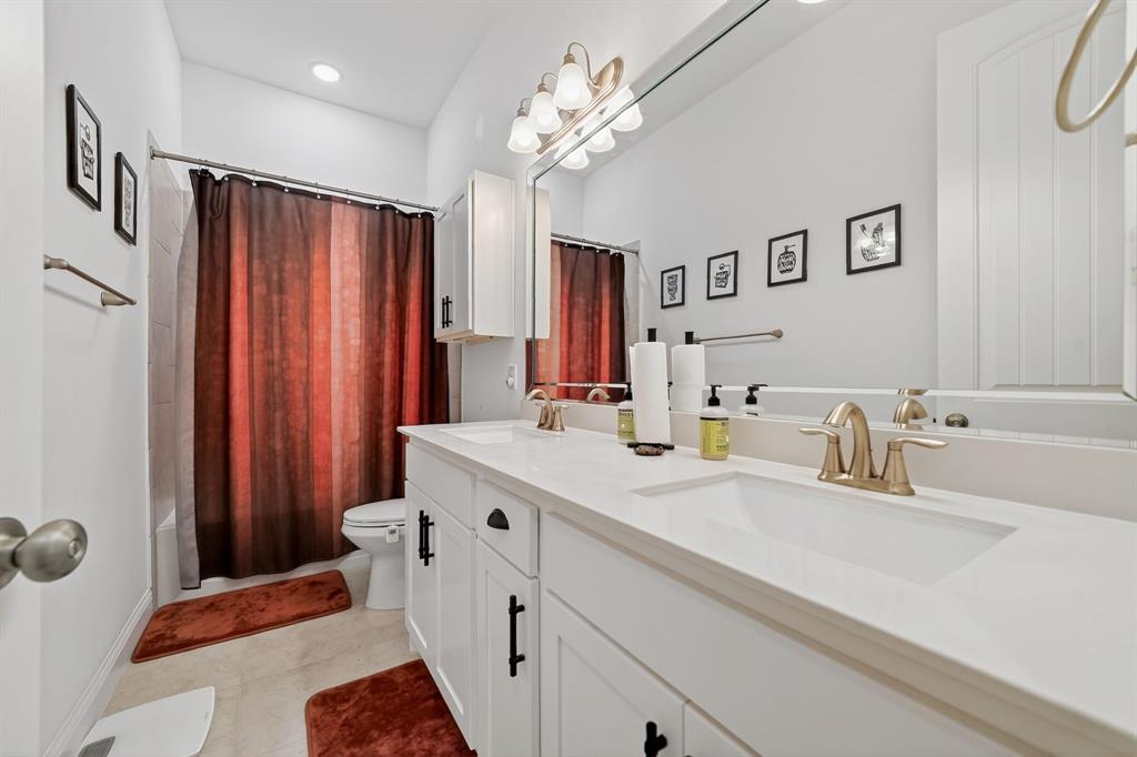 Valencia on the lake - Residential