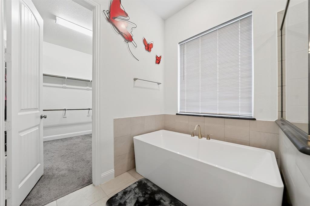 Valencia on the lake - Residential