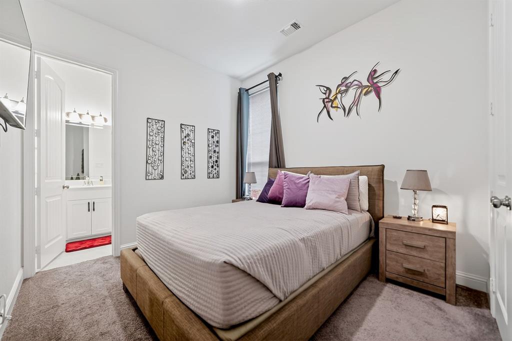 Valencia on the lake - Residential