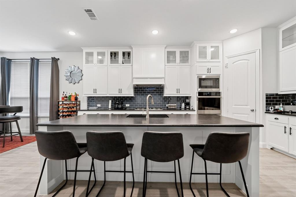 Valencia on the lake - Residential