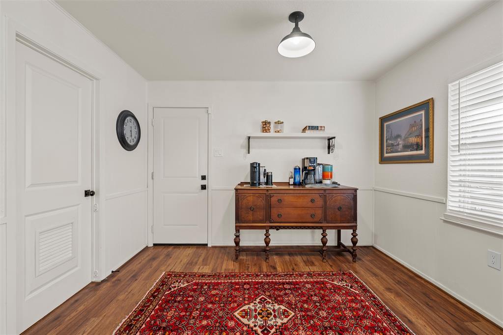 1712 Laurel Lake Drive