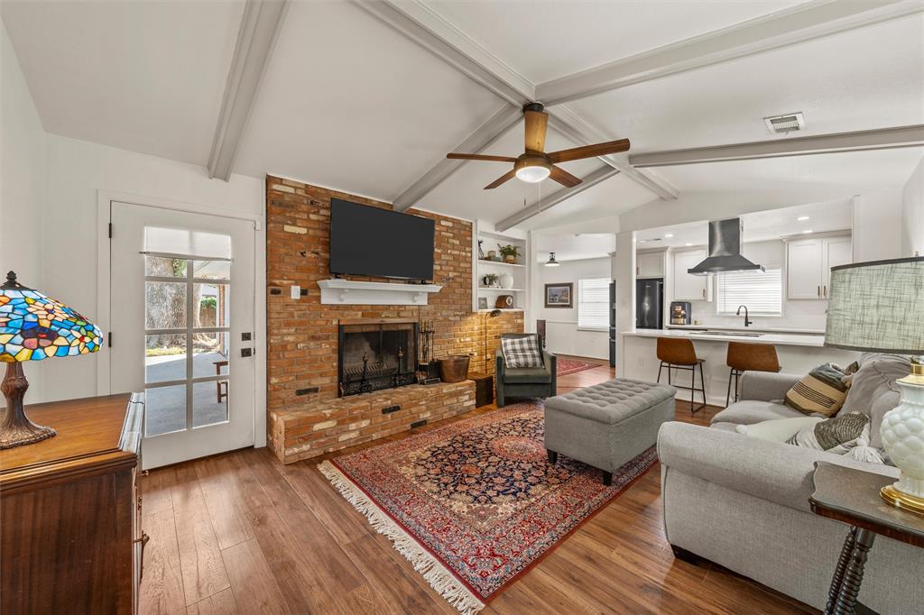 1712 Laurel Lake Drive