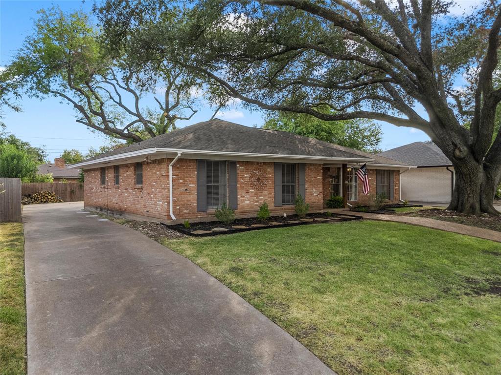 1712 Laurel Lake Drive