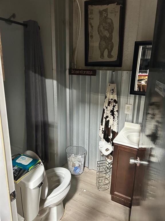 na - Commercial Sale