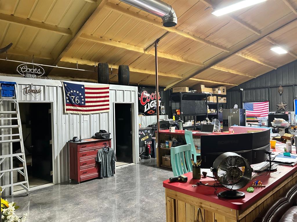 na - Commercial Sale