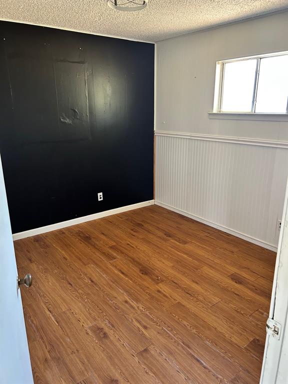 na - Commercial Sale