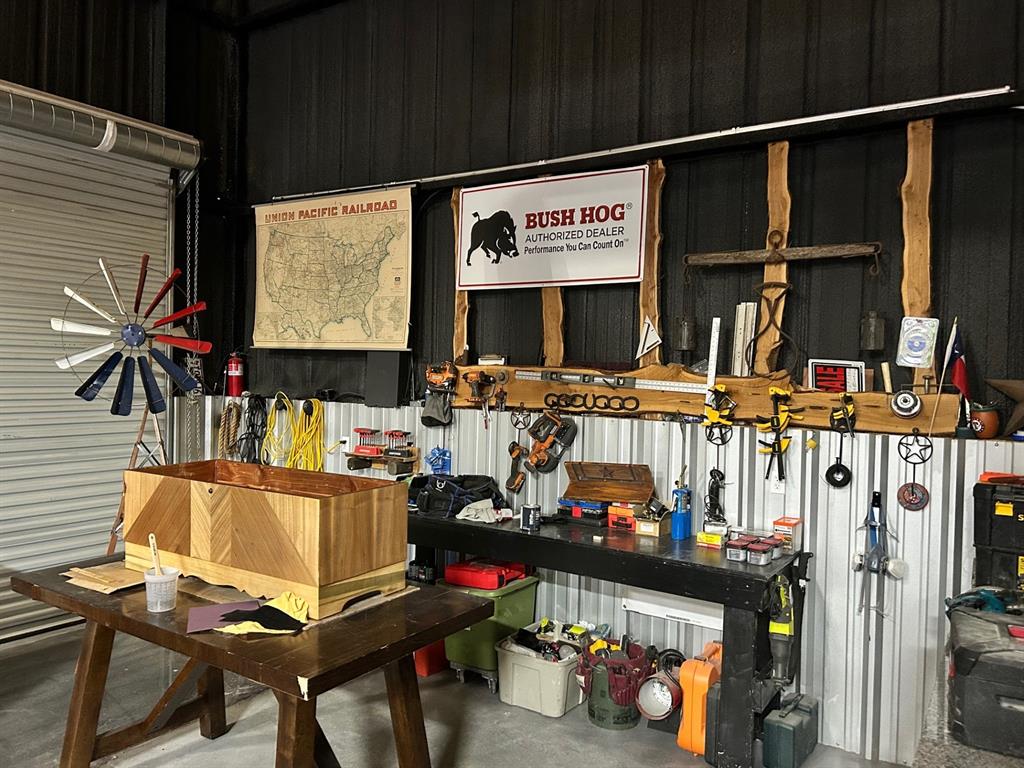 na - Commercial Sale