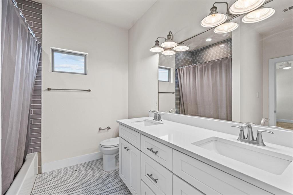 Dallas Land & Loan 03 - Residential Lease