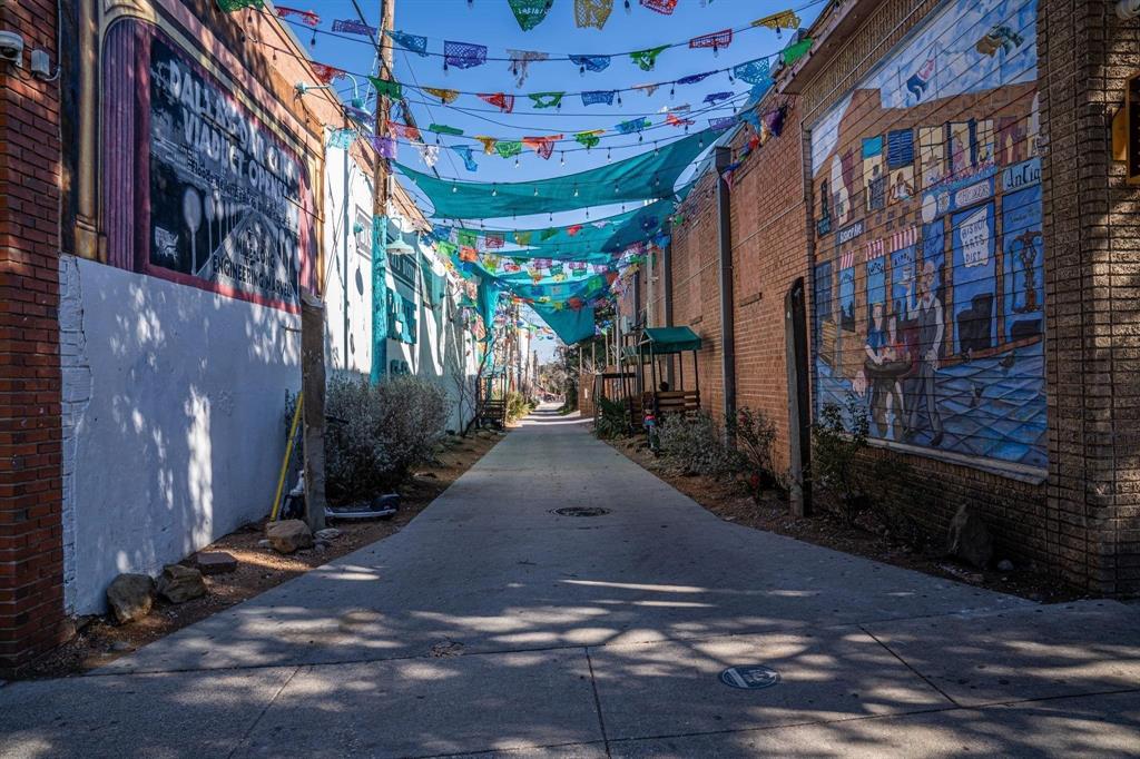 Dallas Land & Loan 03 - Residential Lease