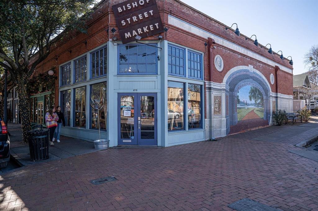 Dallas Land & Loan 03 - Residential Lease