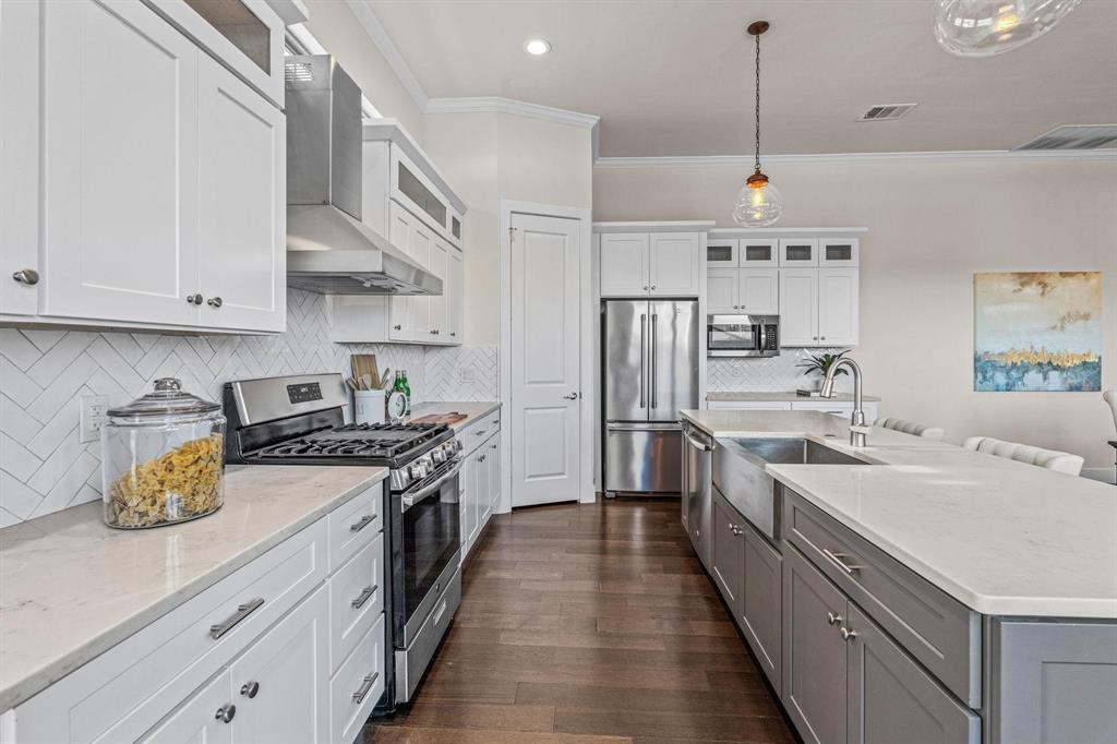 Dallas Land & Loan 03 - Residential Lease