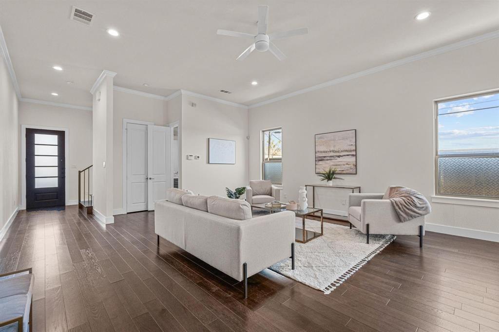 Dallas Land & Loan 03 - Residential Lease