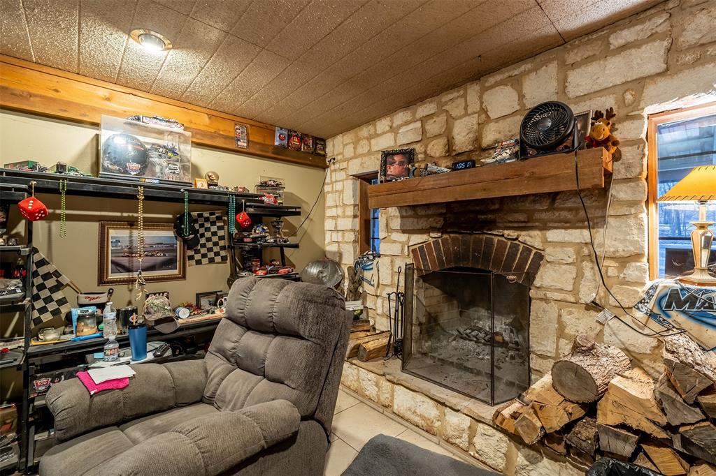 6675 Oakwood
