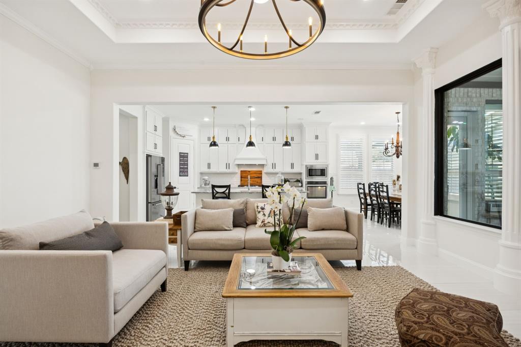 405 Green Valley Drive