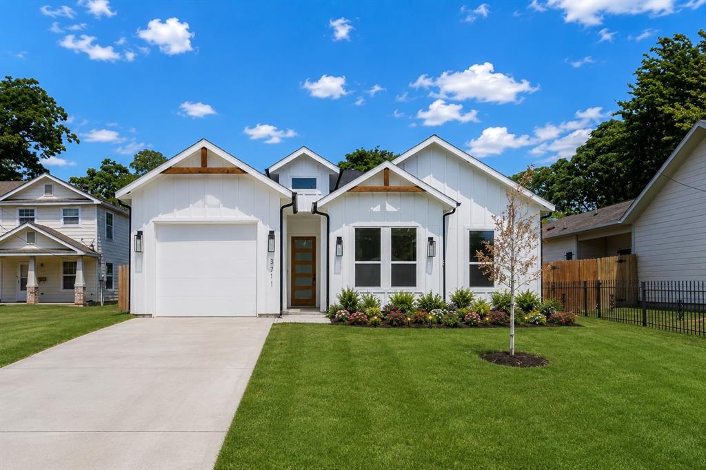3711 Metropolitan Avenue