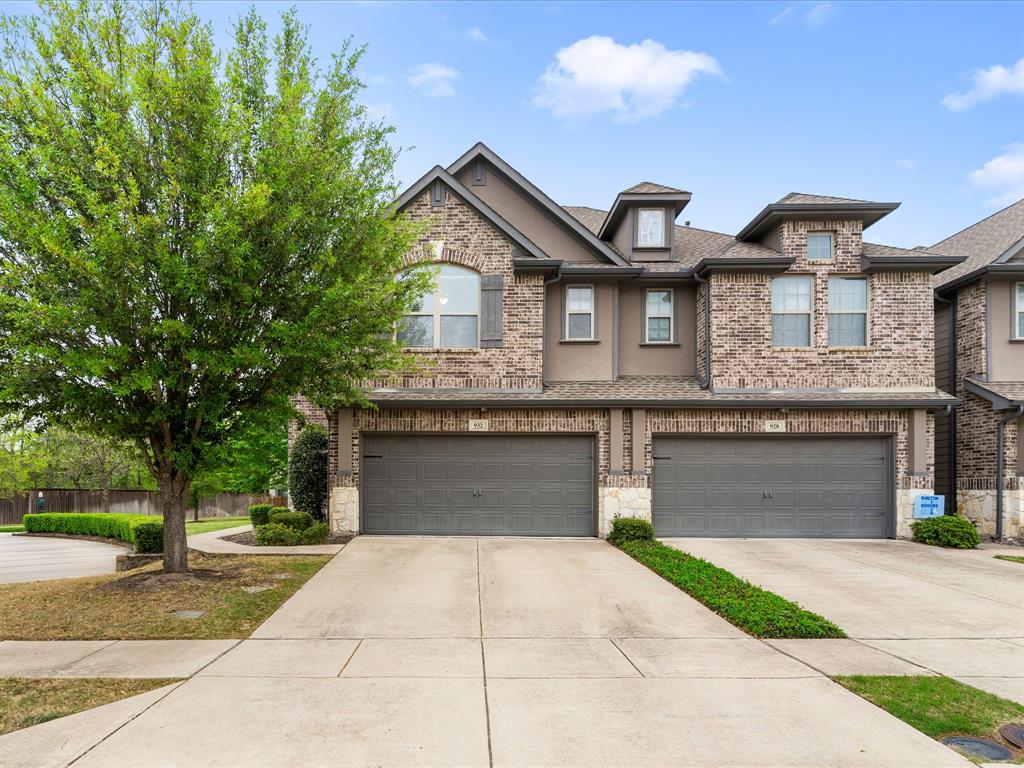 932 Brookville Court