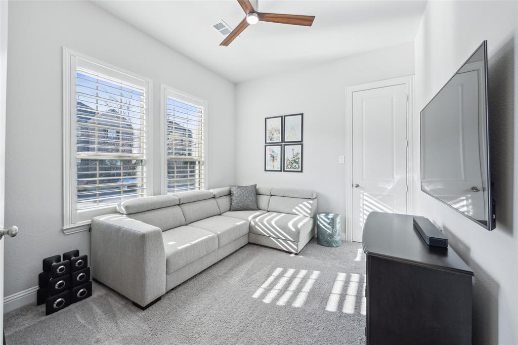 Farmers Branch, Texas 75234, United States, 3 Bedrooms Bedrooms, ,2 BathroomsBathrooms,Residential,Pending,19623