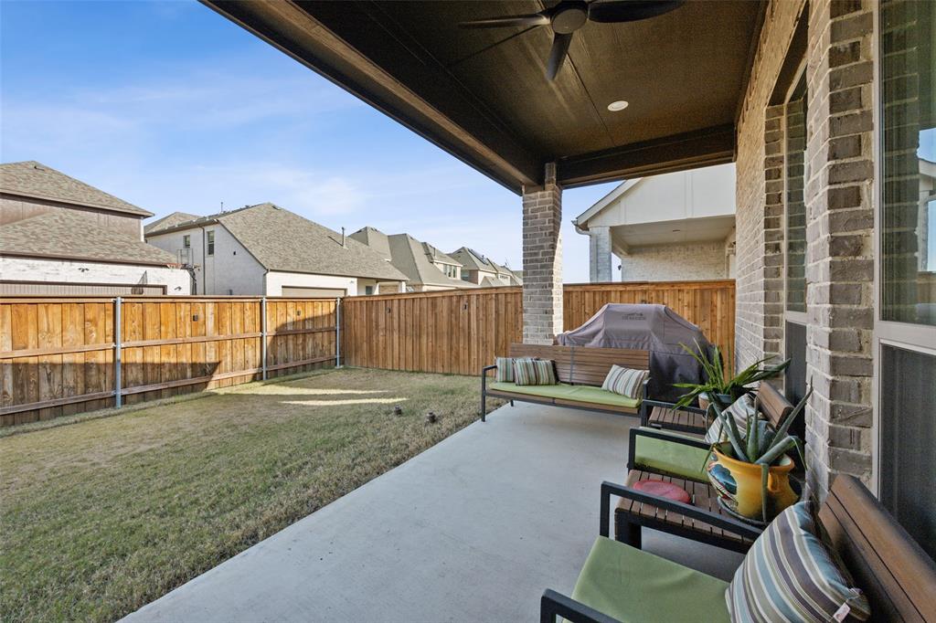 Farmers Branch, Texas 75234, United States, 3 Bedrooms Bedrooms, ,2 BathroomsBathrooms,Residential,Pending,19623