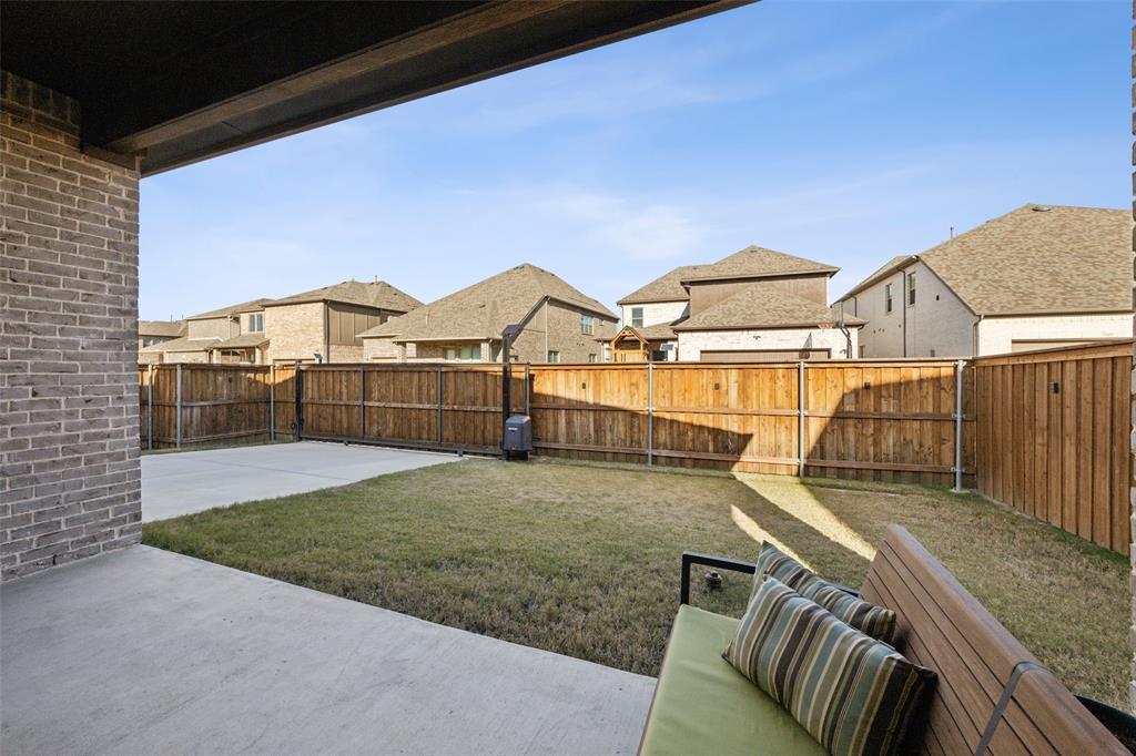Farmers Branch, Texas 75234, United States, 3 Bedrooms Bedrooms, ,2 BathroomsBathrooms,Residential,Pending,19623