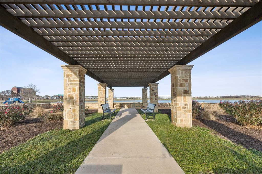 Farmers Branch, Texas 75234, United States, 3 Bedrooms Bedrooms, ,2 BathroomsBathrooms,Residential,Pending,19623