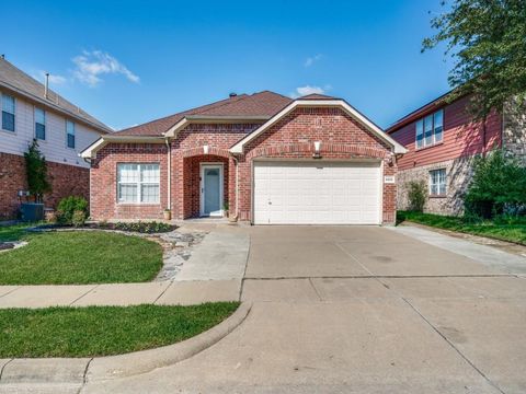 6805 Geyser Trail Watauga TX 76137