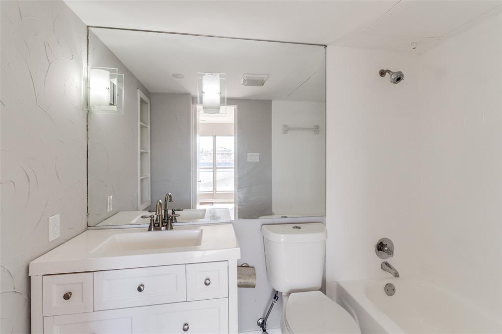 Cole Ave Condos - Residential