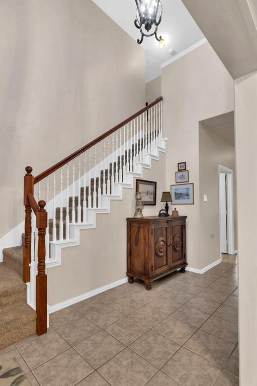 5233 Scenic Point Drive