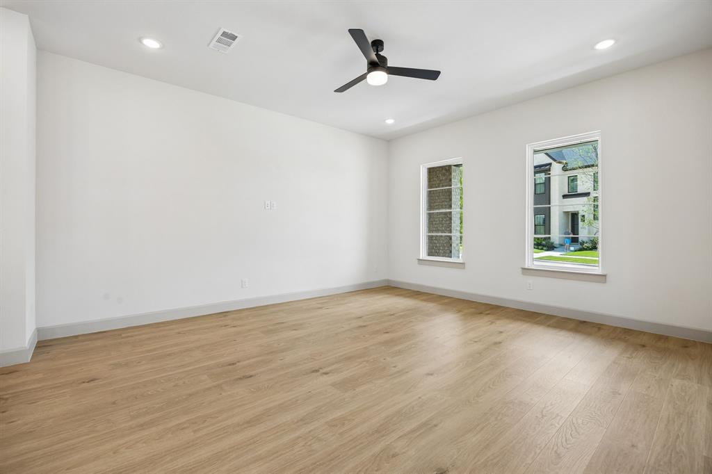 312 Callum Parkway
