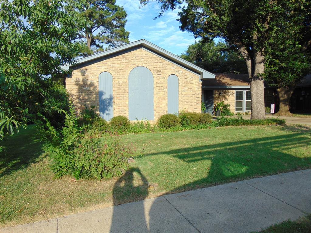 5420 Kings Manor Drive