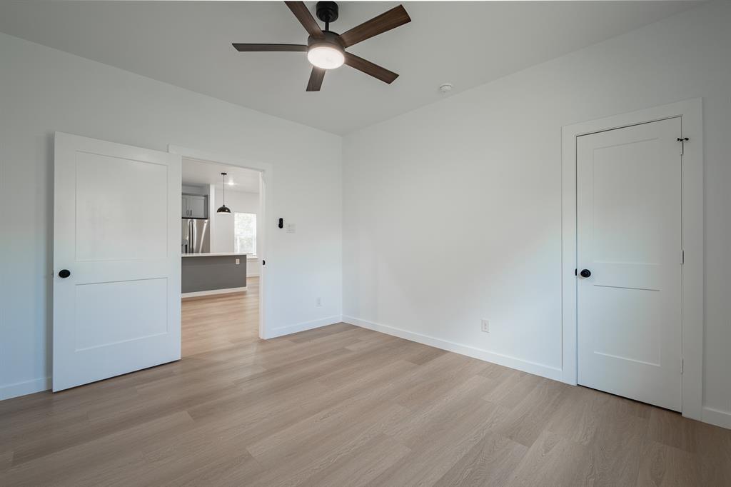 Joe A 02 Irvin - Residential