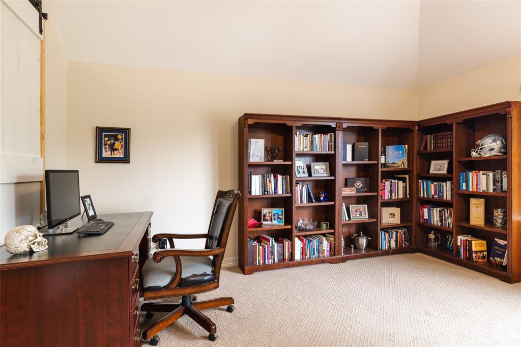 Photo 9 of 13 of 1813 Crape Myrtle Circle house