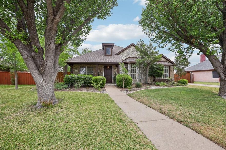 This spacious and inviting family home is conveniently located within walking distance of Timbers Nature Preserve Park. The property boasts impressive curb appeal with its tree-shaded exterior and a welcoming covered front porch. Inside, you'll discover soaring ceilings and bright, airy rooms, including a generously sized and private master suite. The main level features three additional bedrooms, two living areas, an office, and an open-concept kitchen that seamlessly connects to the living room, all offering views of the backyard swimming pool. The chef's kitchen is equipped with ample cabinetry, stainless steel appliances, granite countertops, and bar seating. The primary bedroom, a luxurious 500 square feet, includes a cozy fireplace and an ensuite bath with a jetted tub, a separate glass-enclosed shower, dual vanities, and a spacious walk-in closet. The fenced backyard is designed for relaxation, featuring a pool surrounded by xeriscape landscaping, a charming dollhouse storage unit, and a separate shed. This home is ideally situated near community amenities such as a pool, playground, tennis courts, sand volleyball, and the Breckinridge trail, which leads to the Timbers Nature Preserve pond and the new HEB and Target shopping areas.