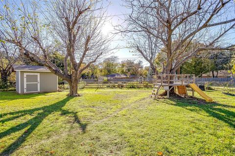 A home in Benbrook