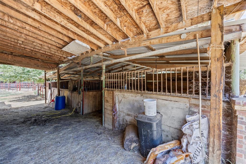 Weisenberger Sunny Hill Garden - Residential