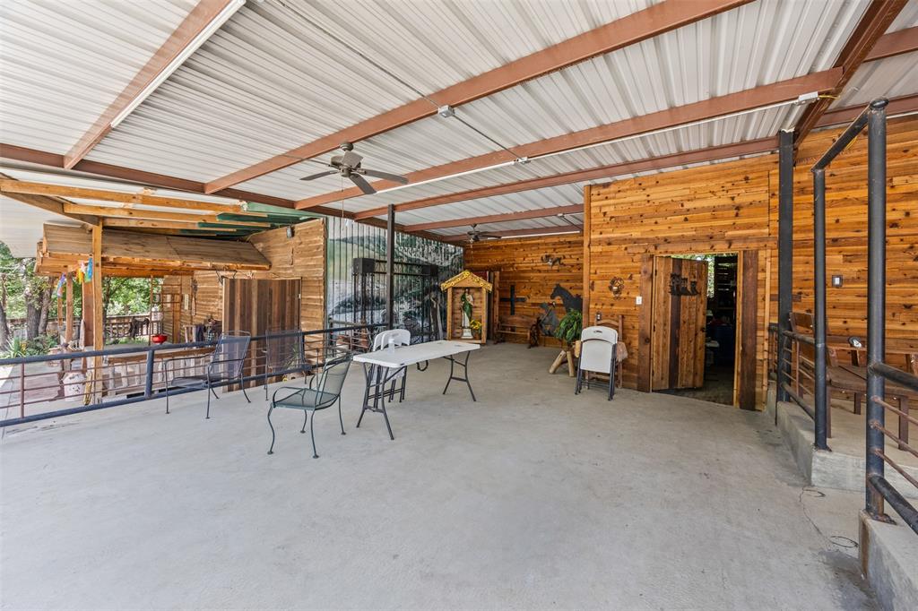 Weisenberger Sunny Hill Garden - Residential