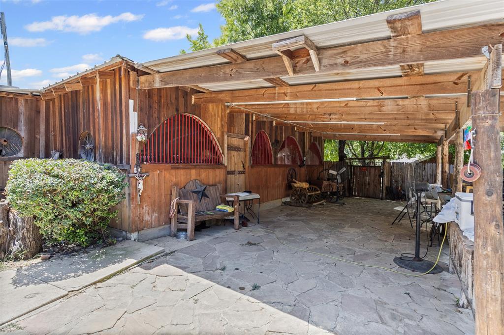 Weisenberger Sunny Hill Garden - Residential