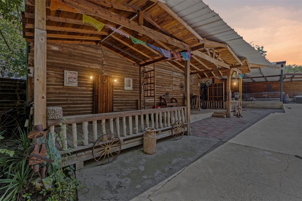 Weisenberger Sunny Hill Garden - Residential