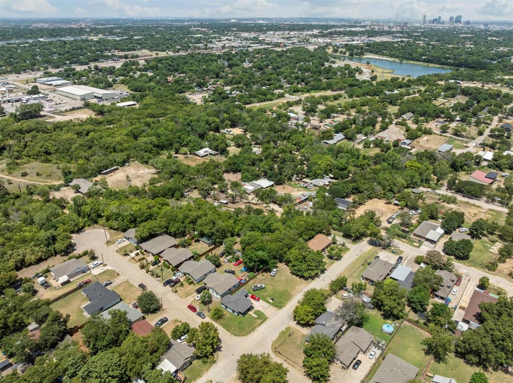 Weisenberger Sunny Hill Garden - Residential