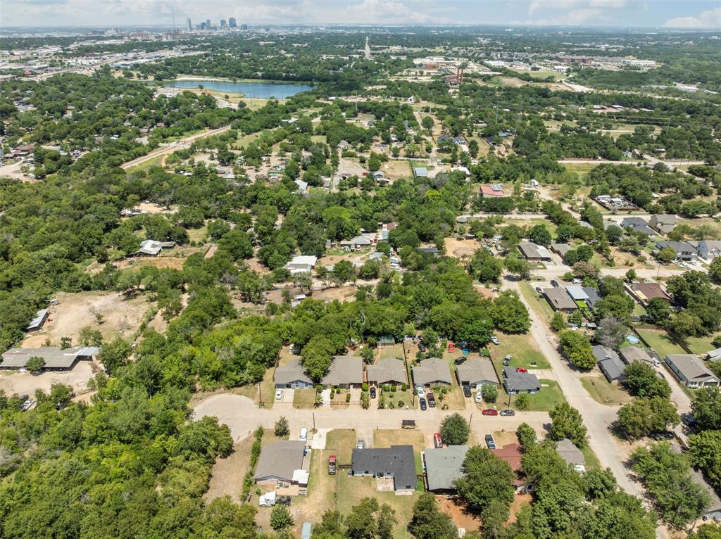 Weisenberger Sunny Hill Garden - Residential