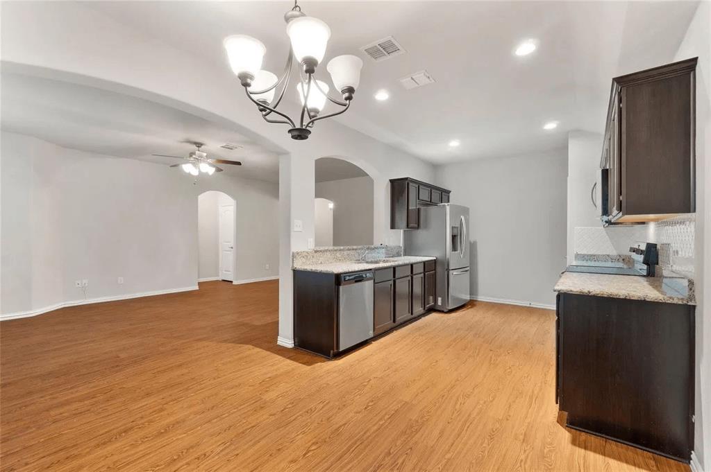 2905 Pacifico Way