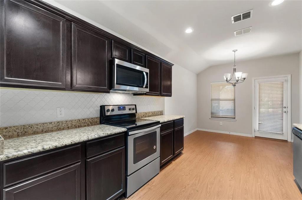 2905 Pacifico Way